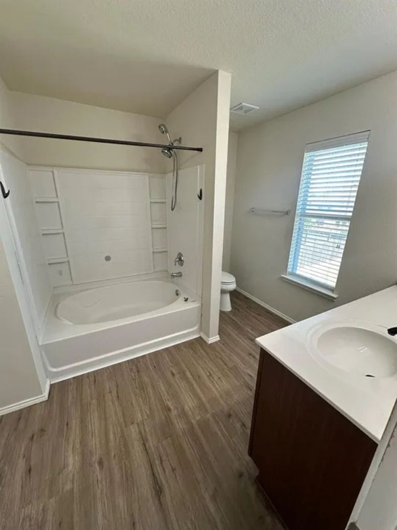 Building Photo - 2038 Stagecoach Trail