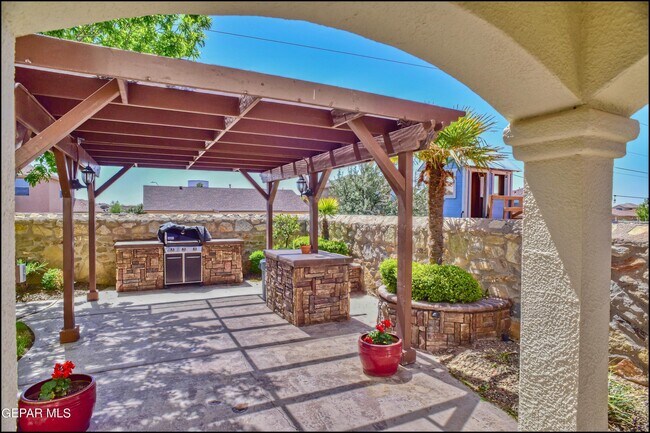 Building Photo - 14420 Misty Point Ct
