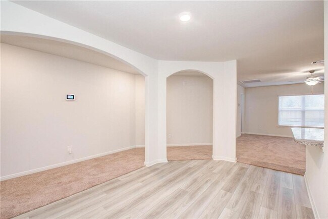 Building Photo - Charming 3BR House in Cleveland