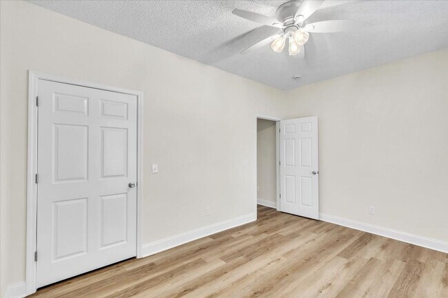 Building Photo - 3 Bed/2 Bath Home within Walking Distance to Richmond Hill Schools