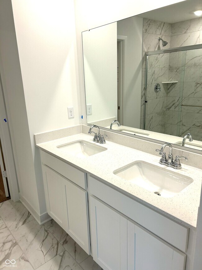 Building Photo - 16965 Sandhurst Pl