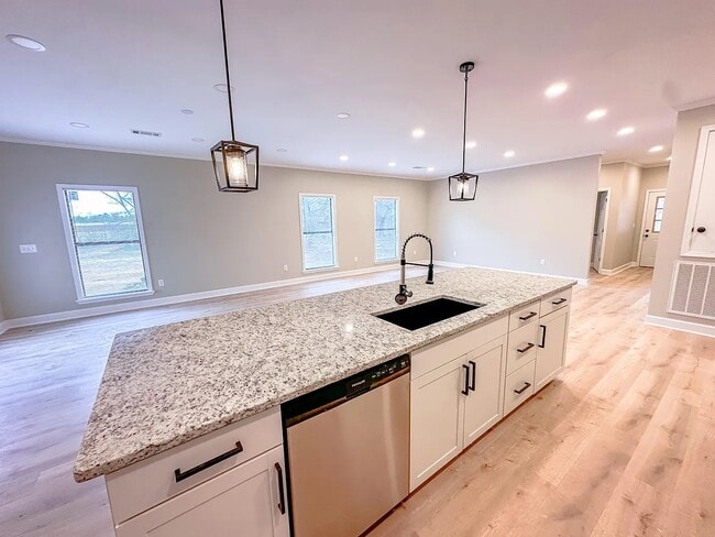 Building Photo - 230 Sylvan Rd