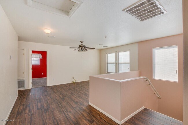 Building Photo - Charming 4 Bed home in Avondale with commu...