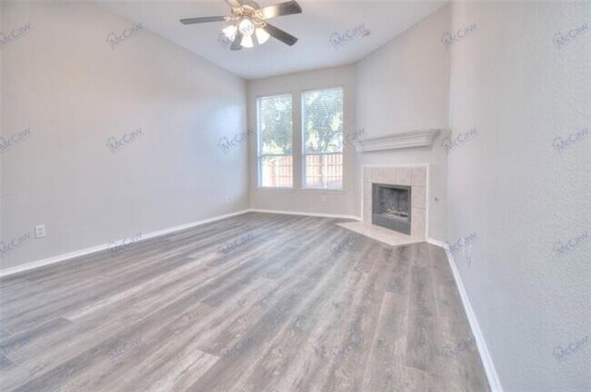 Building Photo - 7297 Chinquapin Dr