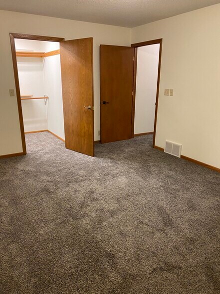 Building Photo - 1129 Glenn Pl