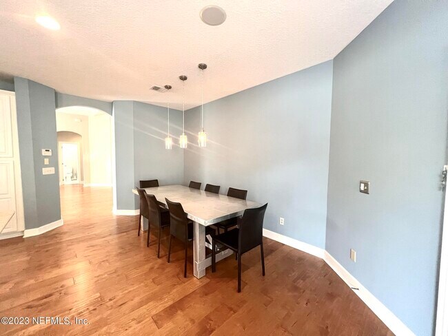 Building Photo - 184 Summerfield Dr