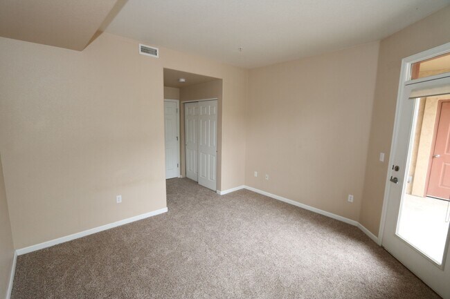 Building Photo - Spacious Top-Floor Condo in Las Casas at Broadmoor Bluffs | 2 Bed / 2 Bath + Garage, Very close t...