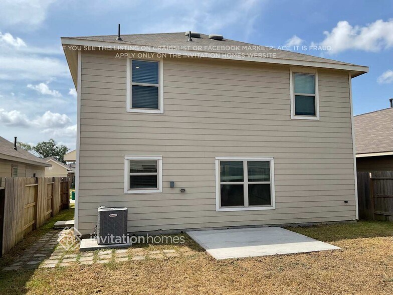 Building Photo - 22315 Stoney Ravine Dr