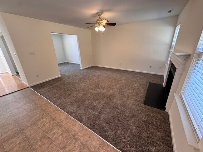 Building Photo - Classic 4-Bedroom Home in McKinley Mill