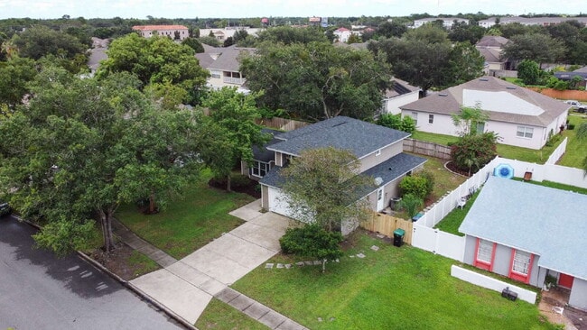 Building Photo - Minutes from UCF | Updated 4BR/3BA Home with Private Fenced Backyard