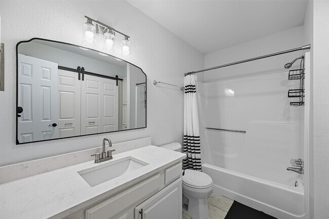 Building Photo - 1603 Brentwood Dr