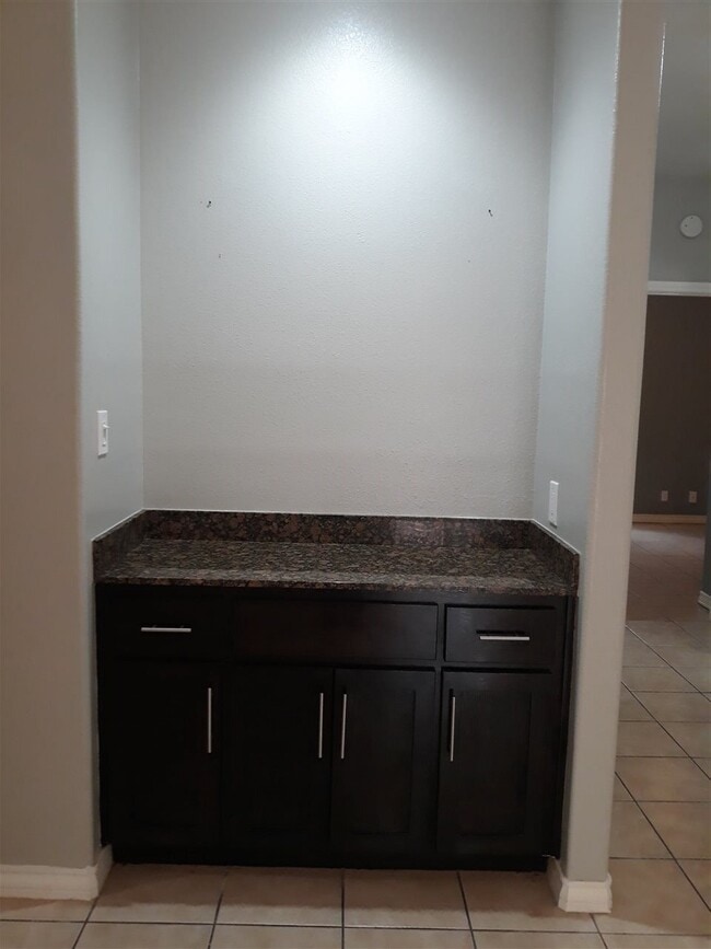 Building Photo - 9804 Cantera Ct