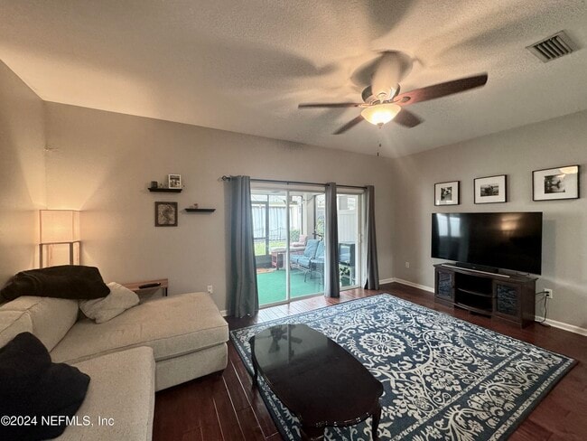 Building Photo - 13497 Sunstone St