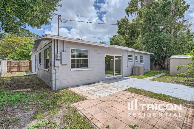 Building Photo - 4980 94th Ave