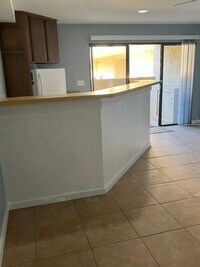 Building Photo - 5300 E Waverly Dr