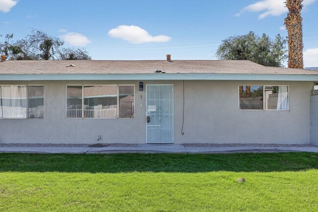 Building Photo - 44440 Acacia Dr