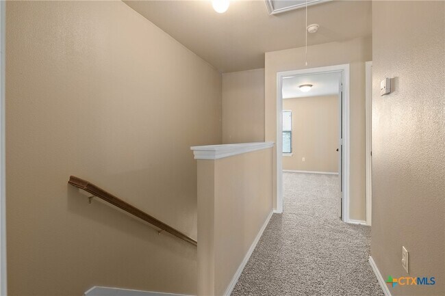Building Photo - 314 Rosalie Dr