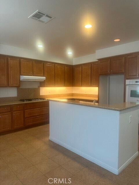 Building Photo - 13029 Hillhaven Ct