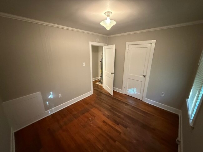 Building Photo - 1540 Gabay St