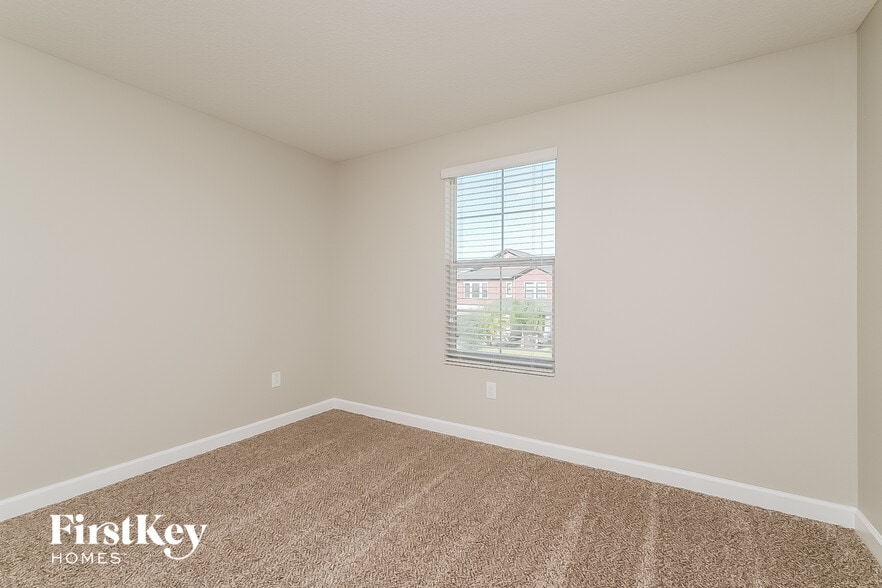 Building Photo - 9924 Victory Gallop Loop