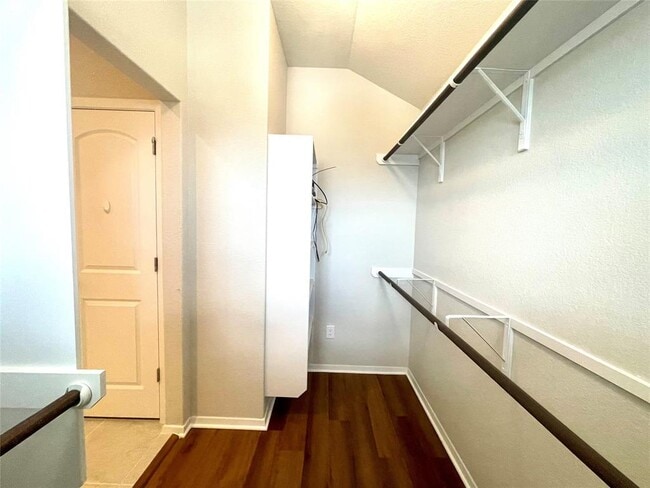 Building Photo - 6701 Wolf Pack Dr