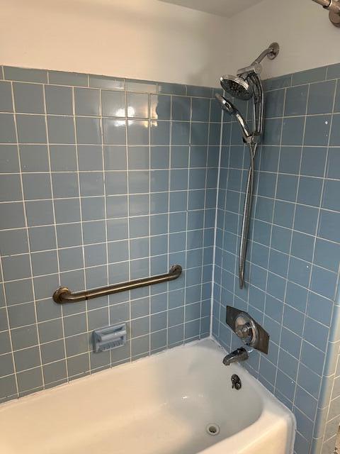 Building Photo - 18547 Hillcrest St