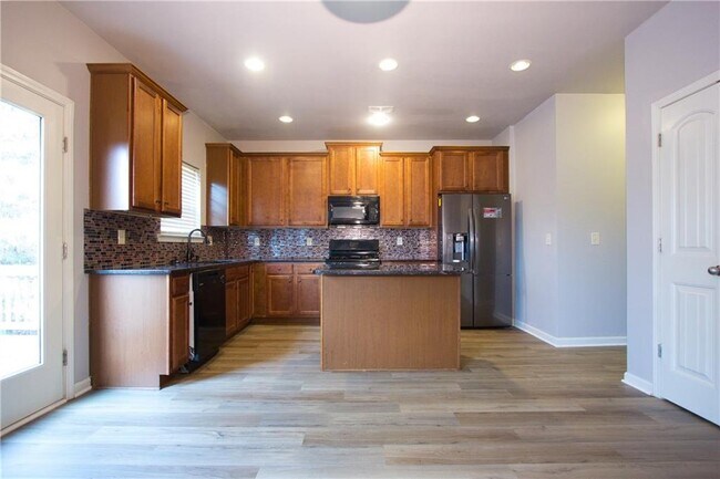 Building Photo - 960 Franklin Mill Trace