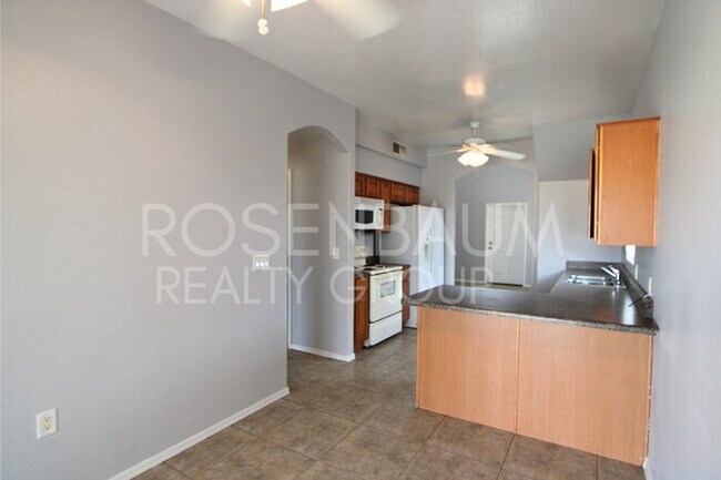 Building Photo - 15237 S Moon Valley Rd