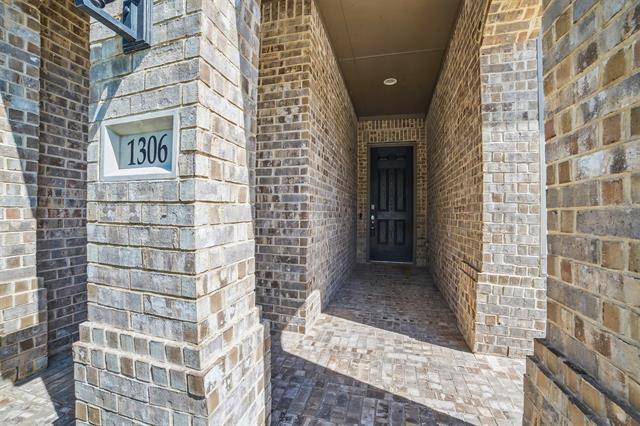 Building Photo - 1306 Torrington Ln