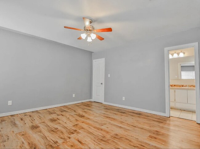 Building Photo - Cute 4 Bedroom close to Texas Tech