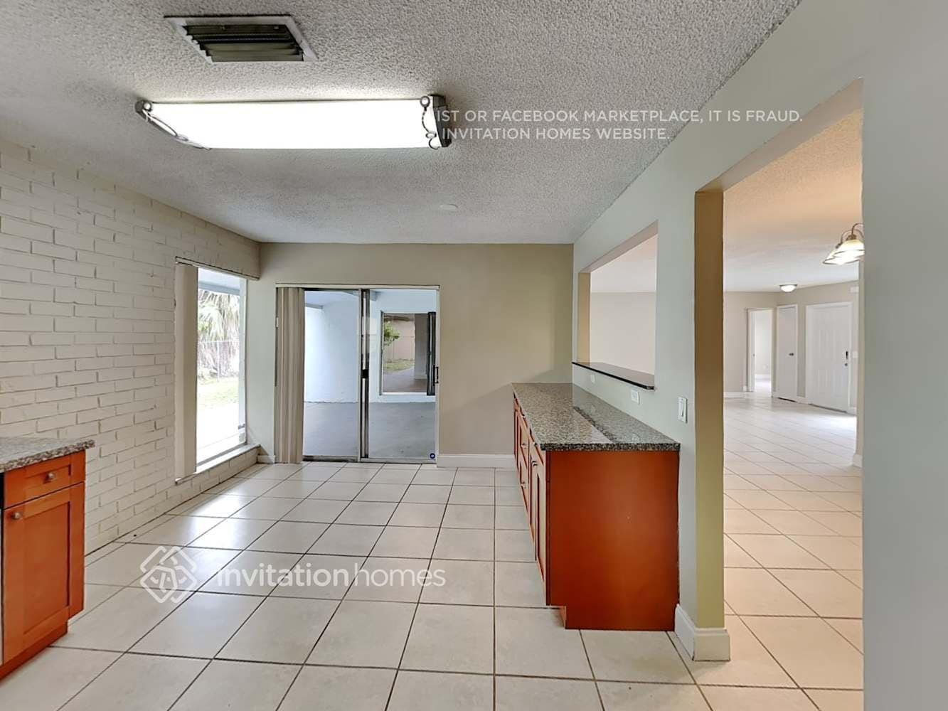 Building Photo - 10611 NW 29th Ct