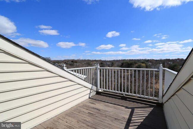 Building Photo - 13539 Flowerfield Dr