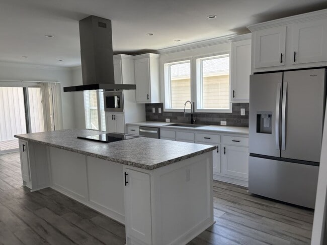 Building Photo - 752 Arbor Estates Way