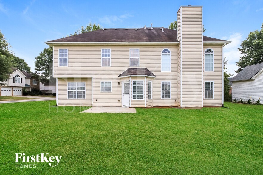 Building Photo - 15 Dairyland Dr