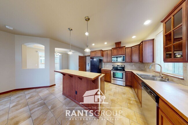 Building Photo - Beautiful home in Puyallup! Easy Commute t...