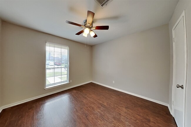 Building Photo - 2315 Shadbury Ct