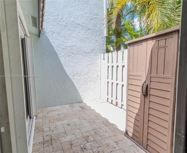 Building Photo - 22354 Pineapple Walk Dr