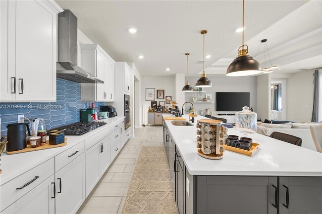 Building Photo - 4549 Pinehurst Trl W