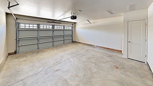 Building Photo - 4922 Avion Ct