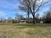 Building Photo - 46 Buck Dr