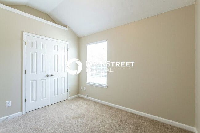Building Photo - 3 Bedroom Pet-Friendly Home in Union City,...