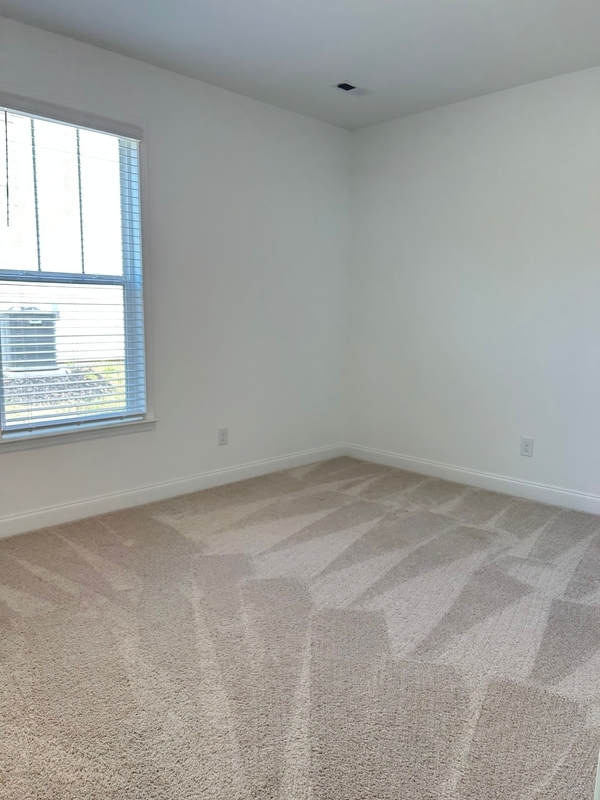 Building Photo - 241 Abelia Mdws Dr