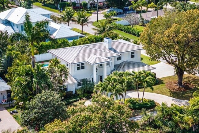 Building Photo - 518 Gardenia Terrace