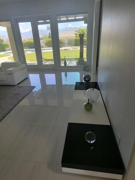 Building Photo - 5 Curie Ct