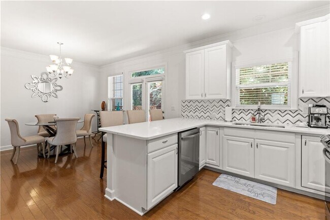 Building Photo - 2086 Cobblestone Cir NE