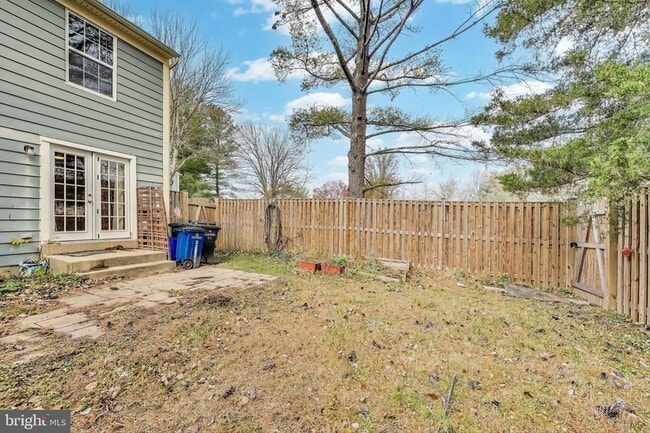 Building Photo - 16 Tabiona Ct