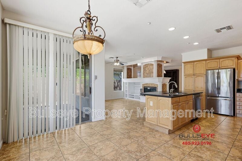 Building Photo - 2927 W Plum Hollow Dr