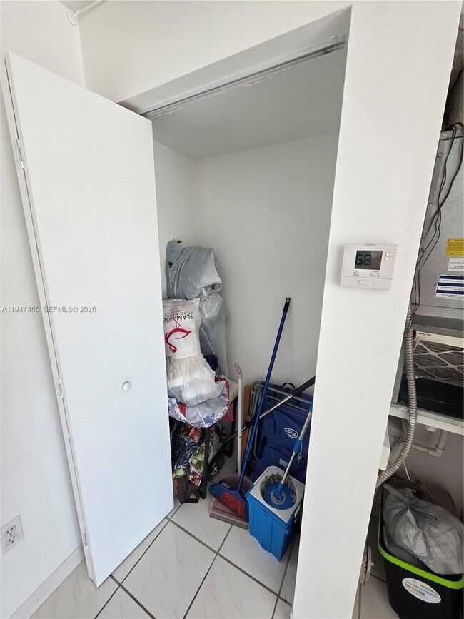 Building Photo - 1612 Jefferson Ave