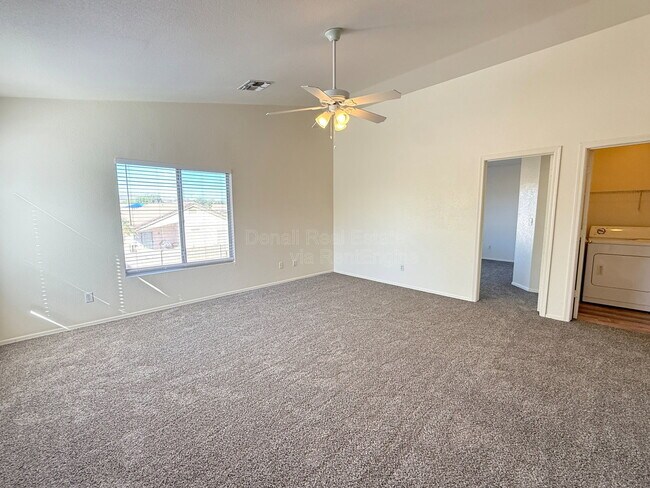 Building Photo - 10306 E Delta Ave