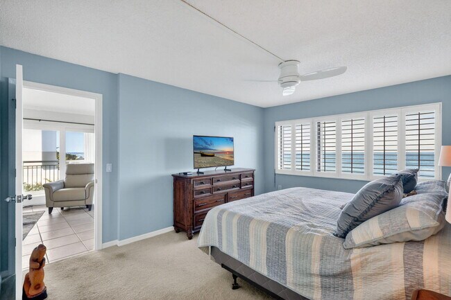 Building Photo - 10980 S Ocean Dr